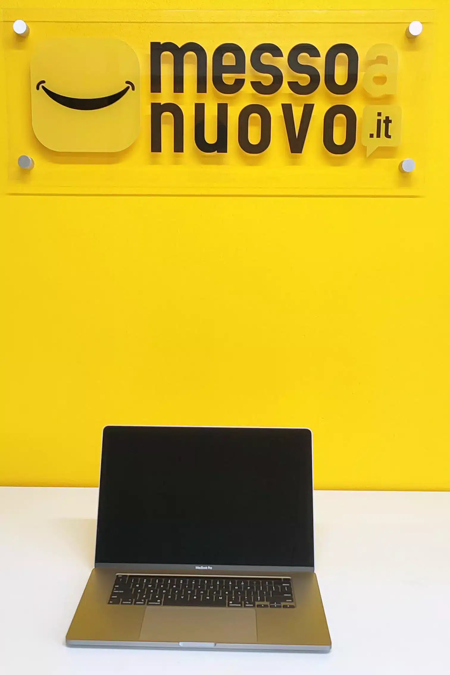 Apple MacBook Pro A2141 MVVL2LL/A 2019 Notebook 16 Apple MacBook Pro A2141 MVVL2LL/A 2019 Notebook 16